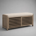 Holzbank mit Polyesterpolsterung in Beige